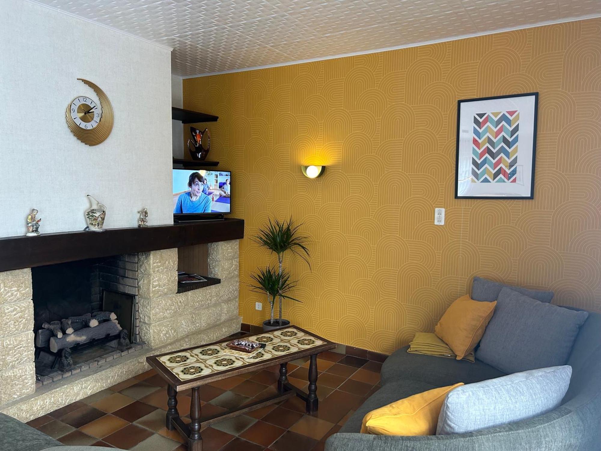 Gite La Maison Rose Lannemezan Kültér fotó