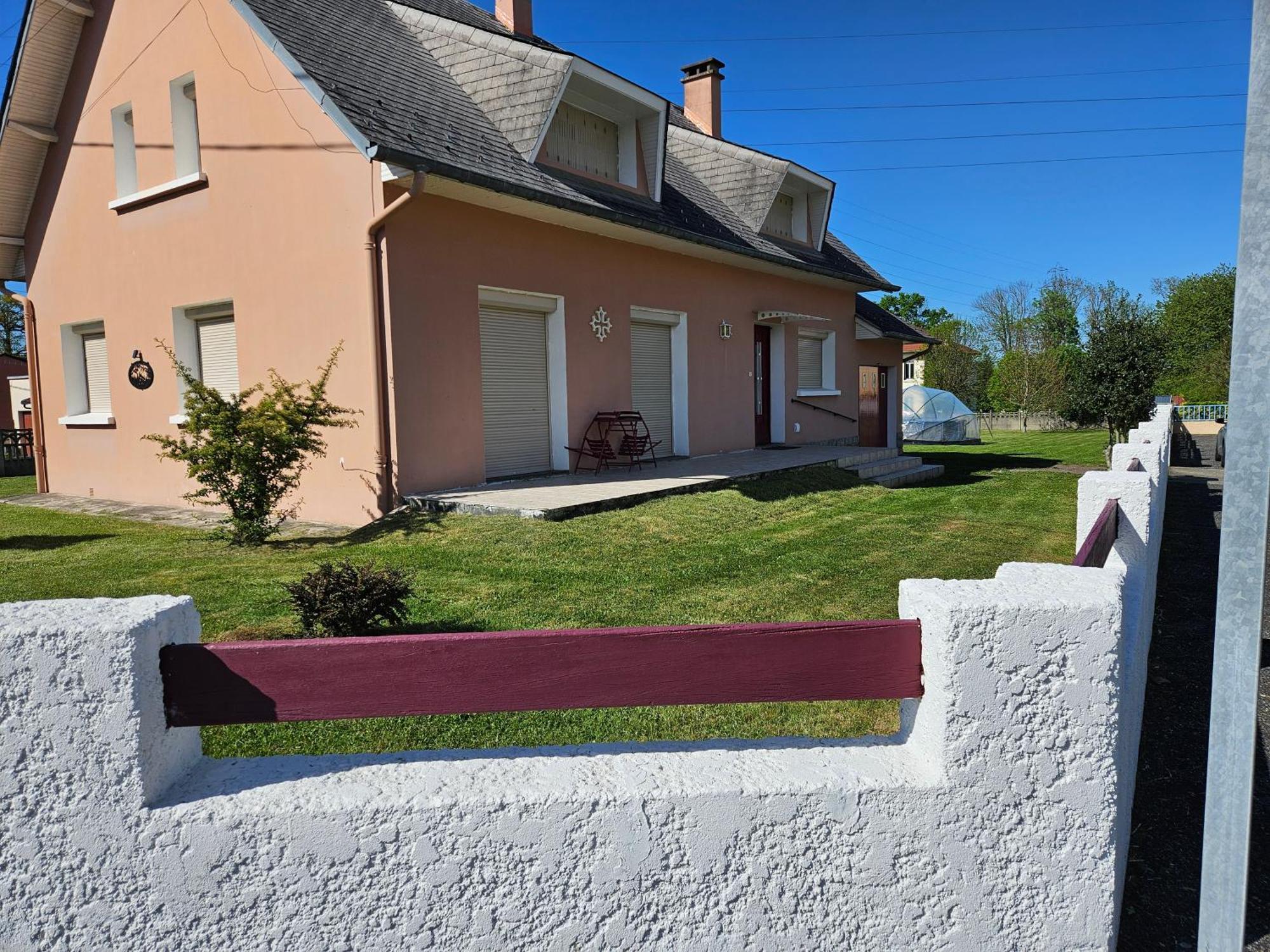 Gite La Maison Rose Lannemezan Kültér fotó