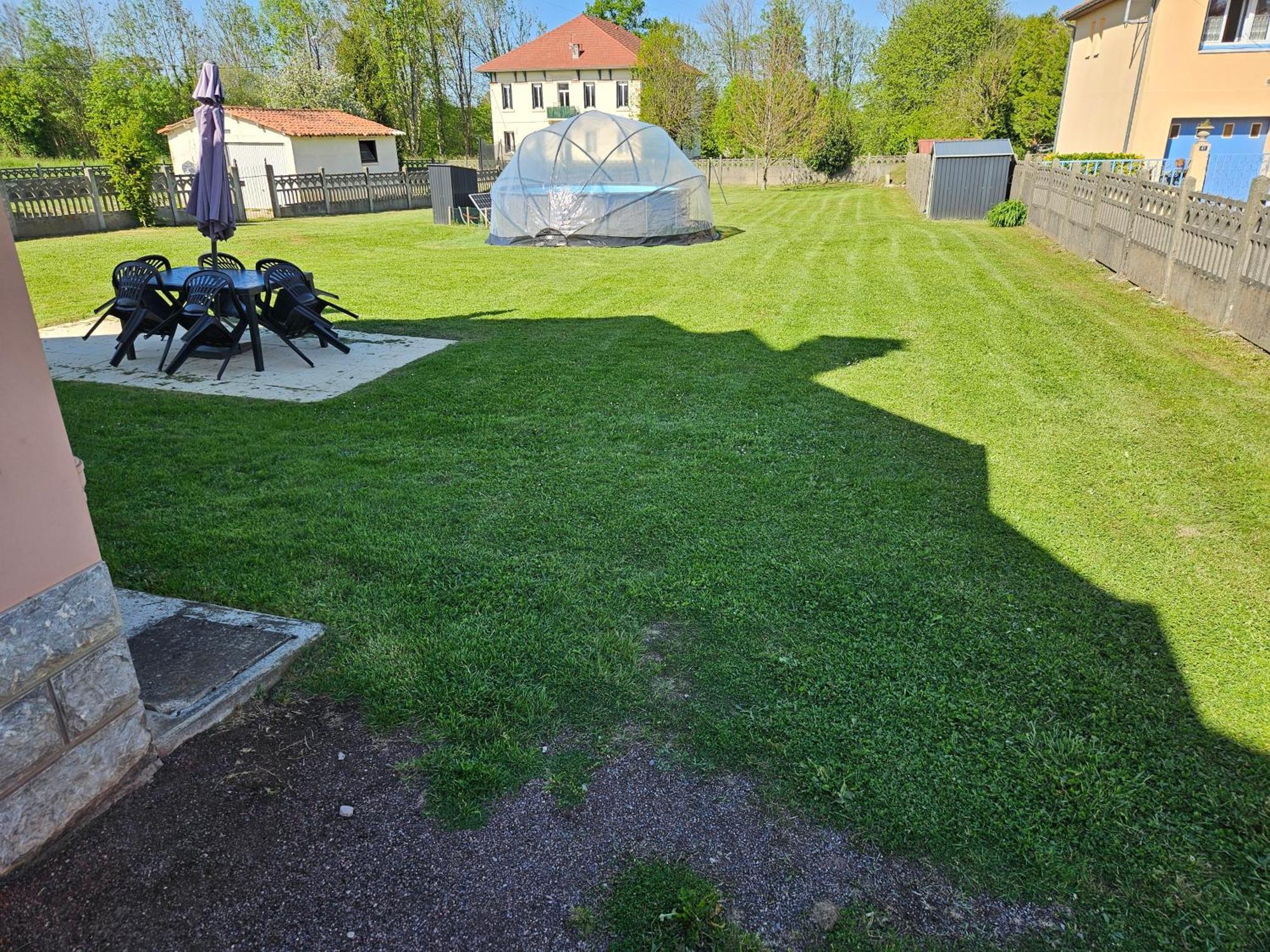 Gite La Maison Rose Lannemezan Kültér fotó